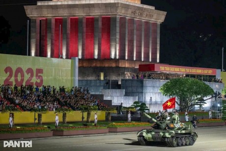 ​TUYỆT ĐỐI ĐIỆN ẢNH ​